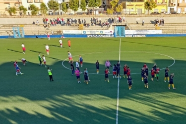 https://www.tp24.it/immagini_articoli/14-10-2026/promozione-il-mazara-cala-il-tris-contro-la-margheritese-perrone-e-iraci-trascinano-i-canarini-250.jpg