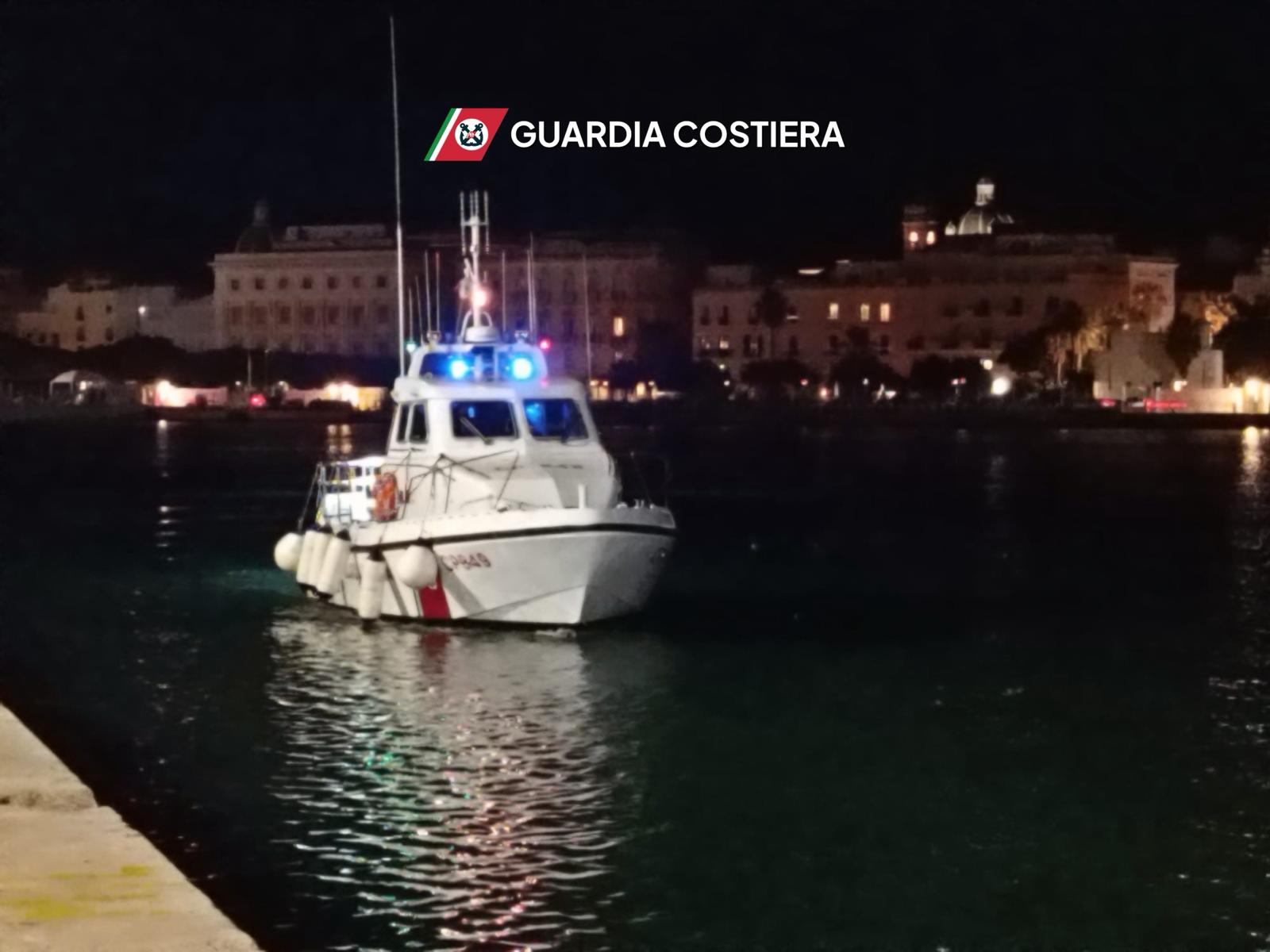 https://www.tp24.it/immagini_articoli/14-12-2025/1765707503-0-evacuazione-medica-al-largo-di-marettimo-intervento-della-guardia-costiera-di-trapani.jpg