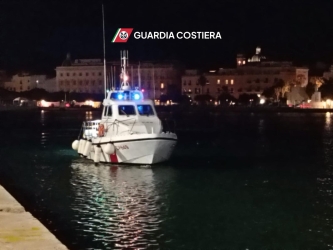 https://www.tp24.it/immagini_articoli/14-12-2025/evacuazione-medica-al-largo-di-marettimo-intervento-della-guardia-costiera-di-trapani-250.jpg