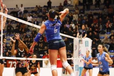 https://www.tp24.it/immagini_articoli/14-12-2025/volley-a2-la-sigel-seap-marsala-volley-torna-a-mani-vuote-da-melendugno-250.jpg
