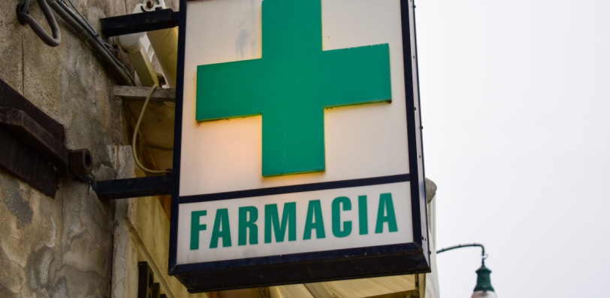 https://www.tp24.it/immagini_articoli/15-01-2026/1768436236-0-pnrr-108-farmacie-rurali-siciliane-diventano-presidi-sanitari-avanzati.jpg