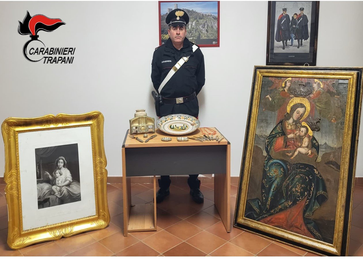 https://www.tp24.it/immagini_articoli/15-04-2026/1776249728-0-erice-arrestato-ladro-di-opere-d-arte-recuperato-anche-un-quadro-della-madonna-di-custonaci.jpg