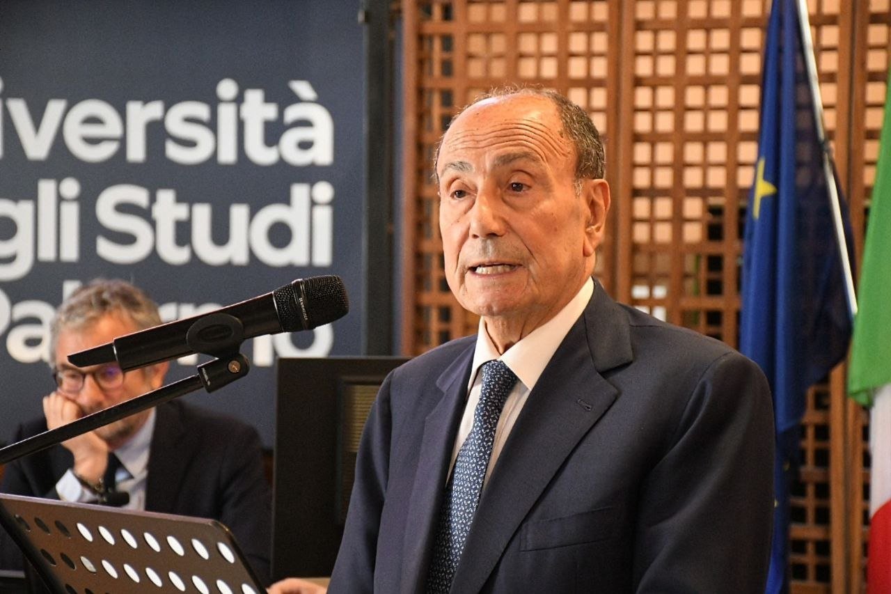 https://www.tp24.it/immagini_articoli/15-05-2026/1778864782-0-regione-acqua-sufficiente-per-il-2026-schifani-sull-autonomia-la-sicilia-non-e-piu-la-cenerentola-d-italia.jpg