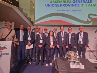 https://www.tp24.it/immagini_articoli/15-05-2026/liberi-consorzi-quinci-il-caso-sicilia-entra-nell-agenda-nazionale-dell-upi-250.jpg