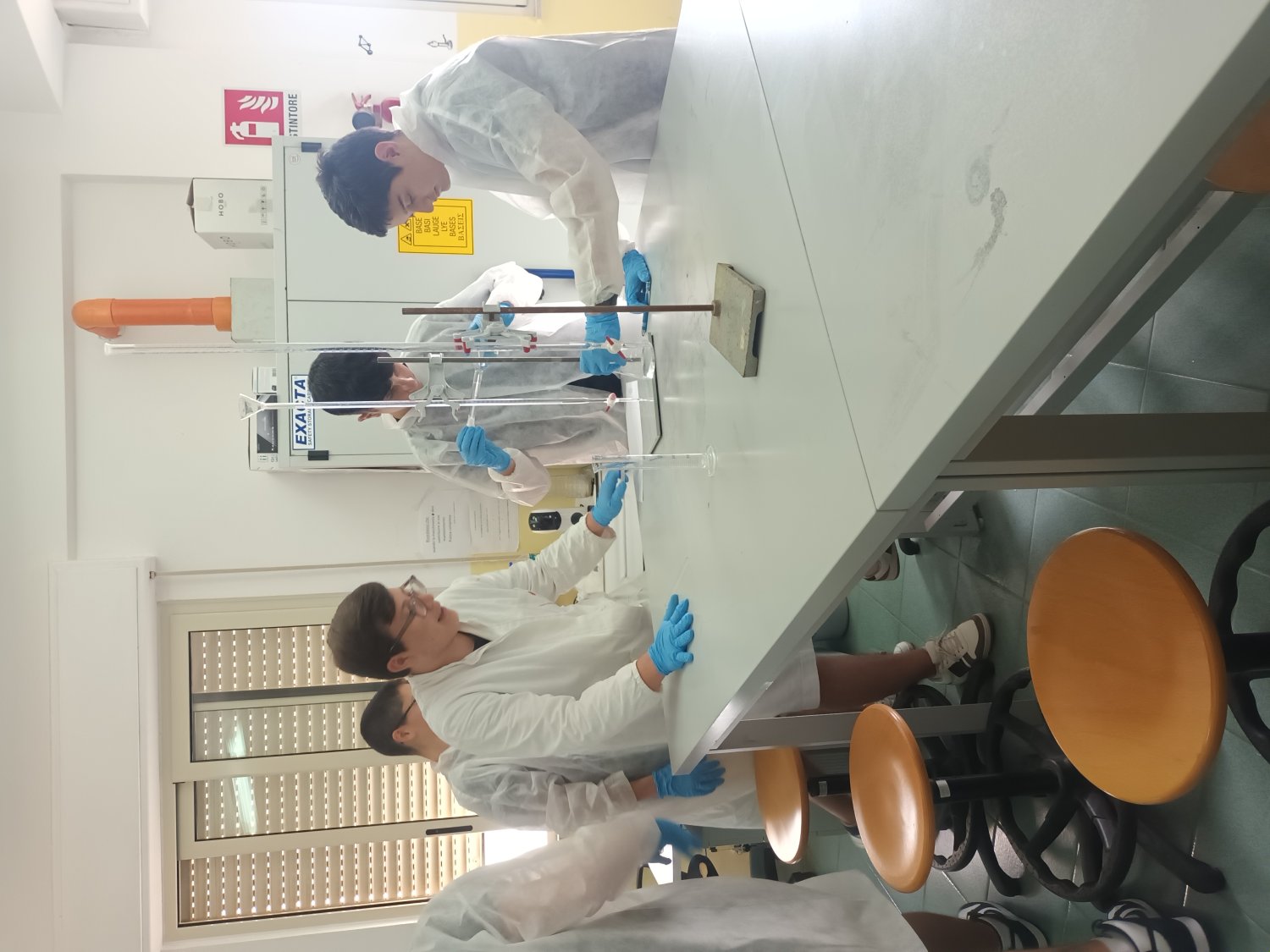 https://www.tp24.it/immagini_articoli/15-06-2026/1781505188-0-al-via-al-liceo-di-mazara-il-modulo-lab-scienze-la-scuola-non-si-ferma-con-il-piano-estate.jpg