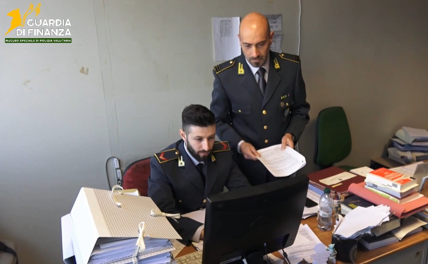 https://www.tp24.it/immagini_articoli/15-06-2026/1781525508-0-mafia-a-palermo-arrestato-il-boss-ergastolano-raffaele-galatolo-in-manette-anche-stefano-fidanzati.jpg