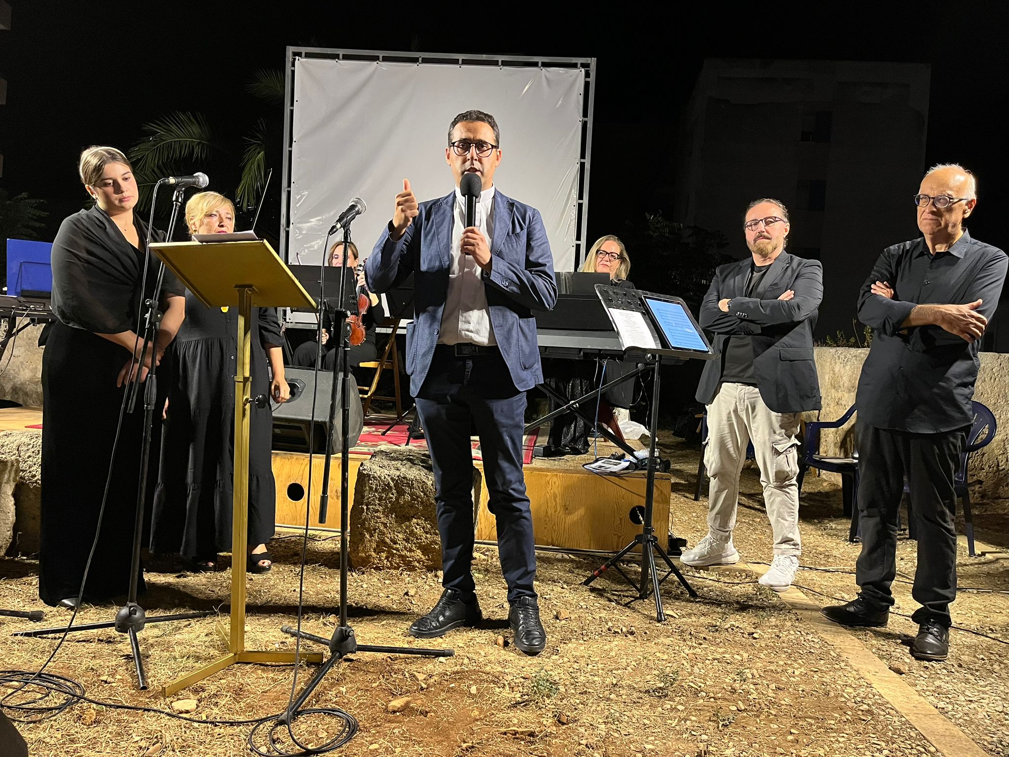 https://www.tp24.it/immagini_articoli/15-09-2025/1757941282-0-marsala-pubblico-incantato-al-concerto-pacem-in-terris-al-baluardo-velasco.jpg