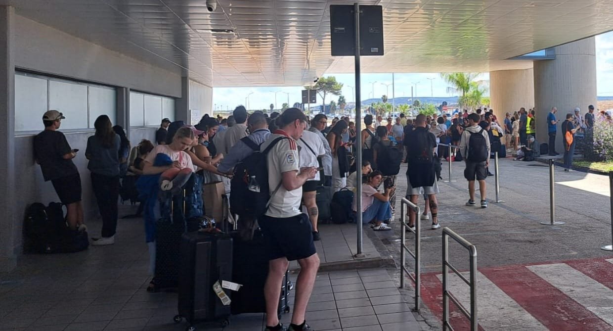 https://www.tp24.it/immagini_articoli/15-09-2026/1789487907-0-aeroporto-di-birgi-passeggeri-abbandonati-a-se-stessi-danno-d-immagine-incalcolabile.jpg