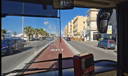 https://www.tp24.it/immagini_articoli/15-09-2026/trapani-parte-il-brt-a-bordo-del-bus-rapid-transit-250.jpg