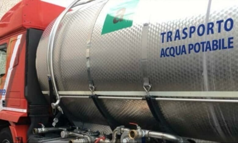https://www.tp24.it/immagini_articoli/15-10-2026/1792065242-0-trapani-autobotti-per-l-emergenza-idrica-un-solo-numero-per-le-prenotazioni-il-comune-valuta-i-rimborsi.jpg