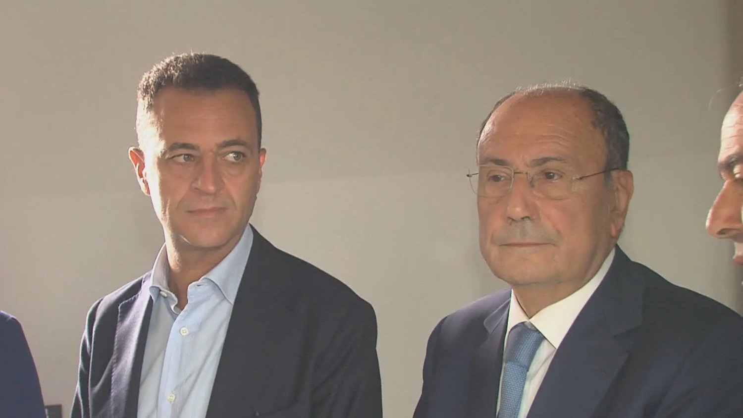 https://www.tp24.it/immagini_articoli/15-10-2026/1792082803-0-schifani-non-si-dimette-ma-con-minardo-la-guerra-in-forza-italia-continua.jpg