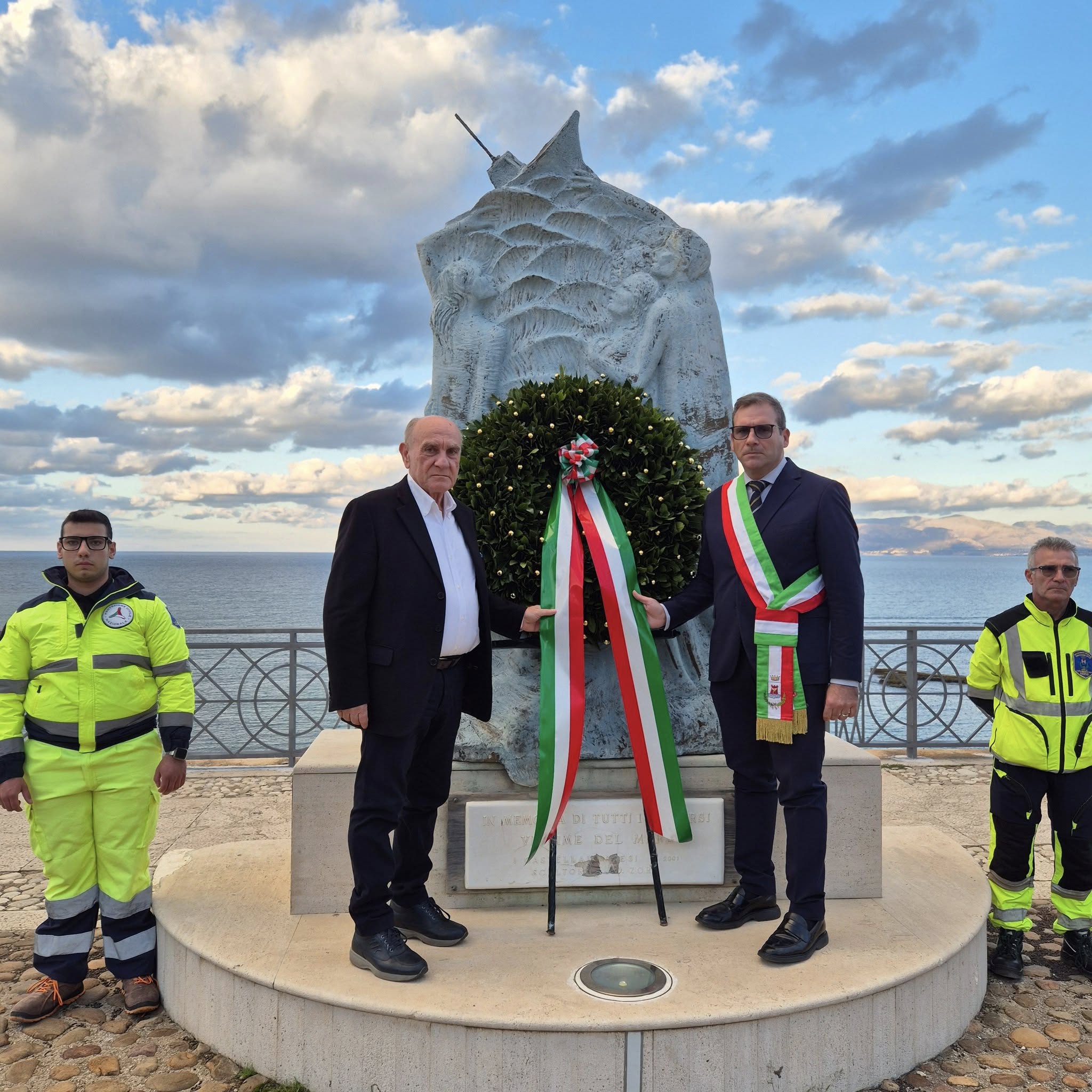 https://www.tp24.it/immagini_articoli/15-11-2025/1763199050-0-castellammare-71-anniversario-del-naufragio-del-peschereccio-santissimo-salvatore.jpg