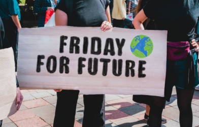 https://www.tp24.it/immagini_articoli/15-11-2025/fridays-for-future-trapani-torna-in-piazza-serve-un-cambio-di-passo-sul-clima-250.jpg
