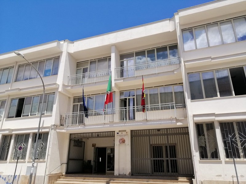https://www.tp24.it/immagini_articoli/16-07-2026/1784194017-0-trapani-all-iti-ripartono-i-corsi-serali-di-informatica-iscrizioni-aperte.jpg