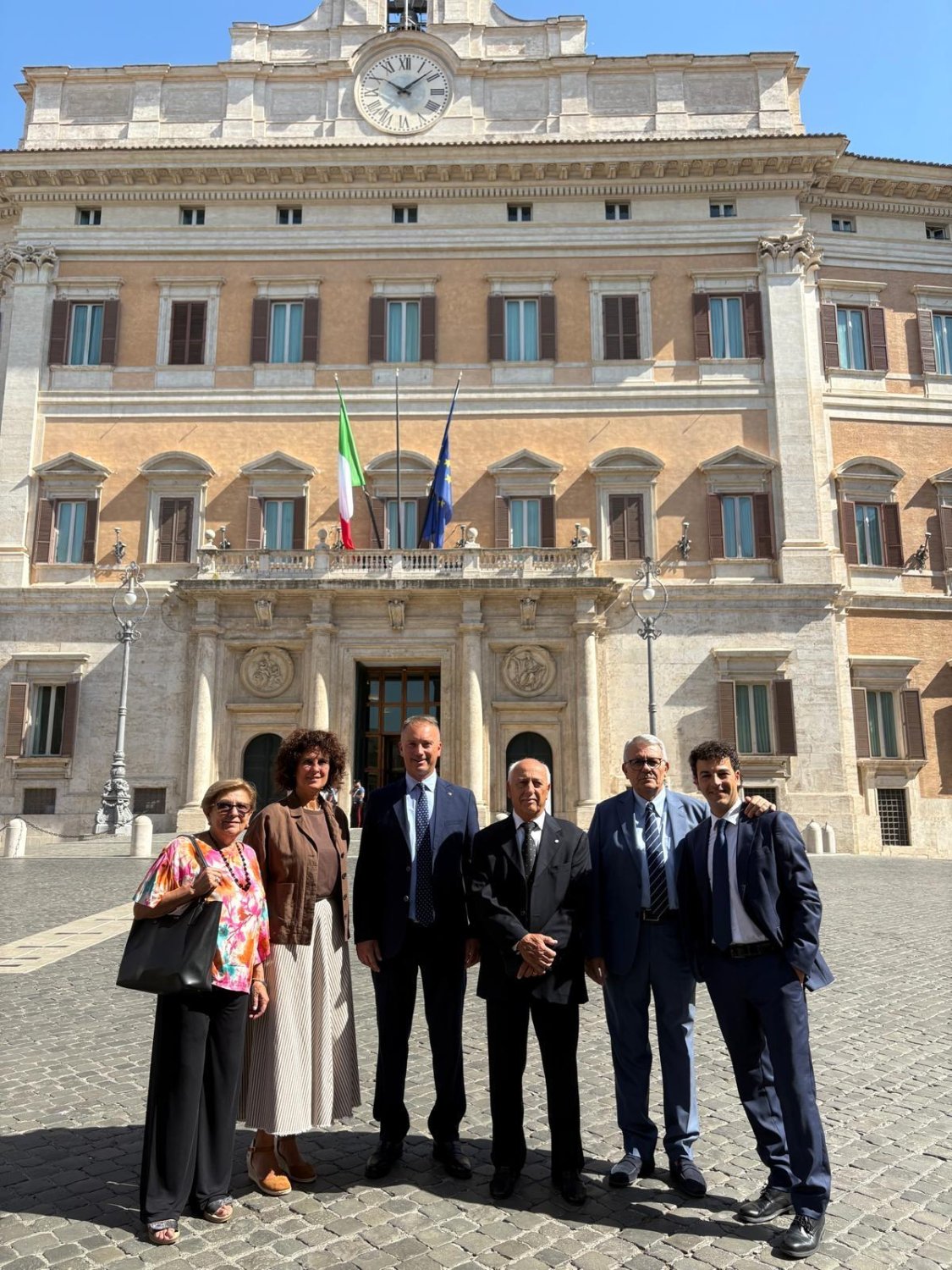 https://www.tp24.it/immagini_articoli/16-07-2026/1784214468-0-da-trapani-a-montecitorio-il-chirurgo-giancarlo-ungaro-premiato-per-la-nave-ospedale-elpis.jpg