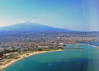 https://www.tp24.it/immagini_articoli/16-07-2026/beni-culturali-in-sicilia-la-regione-difende-i-vincoli-il-paesaggio-resta-prioritario-250.jpg