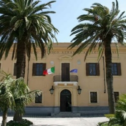 https://www.tp24.it/immagini_articoli/16-07-2026/maturita-2026-le-eccellenze-dell-abele-damiani-di-marsala-ecco-chi-ha-preso-100-250.jpg