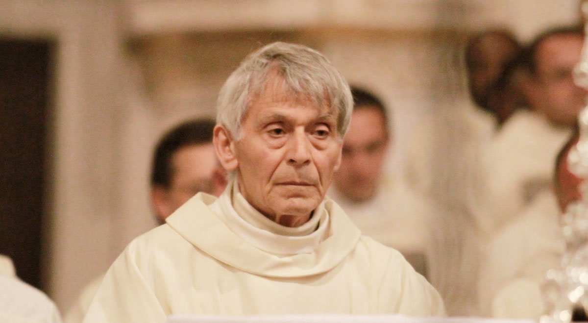 https://www.tp24.it/immagini_articoli/16-08-2026/1786868789-0-salemi-piange-il-diacono-angelo-romano-una-vita-accanto-agli-ammalati-e-ai-piu-fragili.jpg