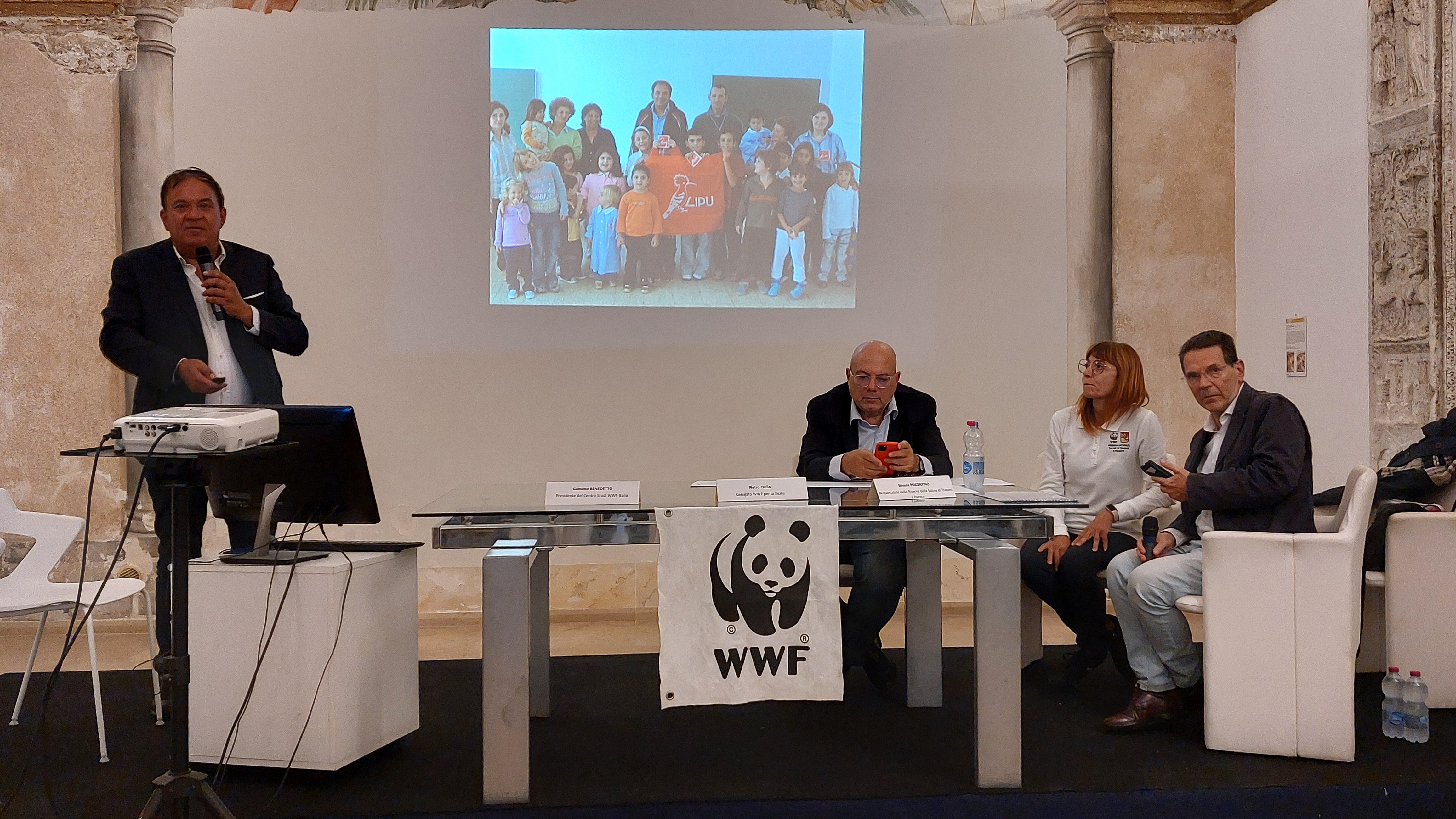 https://www.tp24.it/immagini_articoli/16-10-2025/1760626683-0-wwf-rilancia-il-parco-tra-egadi-e-costa-trapanese-ma-favignana-frena.jpg