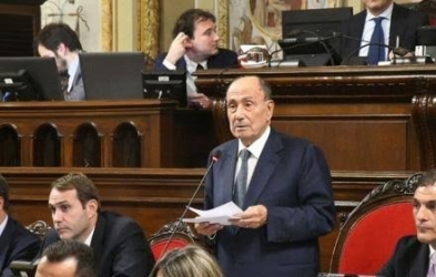 https://www.tp24.it/immagini_articoli/16-10-2026/sicilia-la-manovra-perde-52-articoli-ma-restano-i-50-milioni-delle-mancette-250.jpg