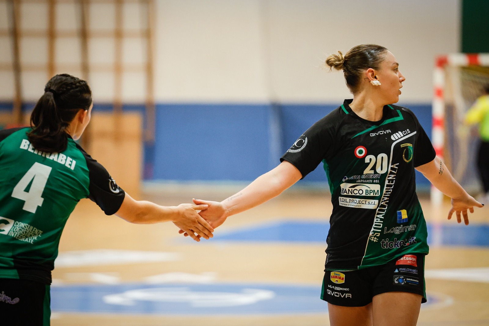 https://www.tp24.it/immagini_articoli/16-11-2025/1763317271-0-l-handball-erice-non-si-ferma-successo-a-padova-e-primato-in-classifica.jpg
