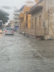 https://www.tp24.it/immagini_articoli/16-12-2025/marsala-sotto-la-pioggia-strade-allagate-e-tombini-in-tilt-disagi-da-questa-mattina-250.jpg
