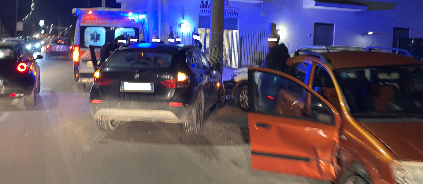 https://www.tp24.it/immagini_articoli/17-02-2025/1739821920-0-marsala-scontro-tra-una-bmw-serie-1-e-una-panda-in-via-trapani-ci-sono-feriti.png