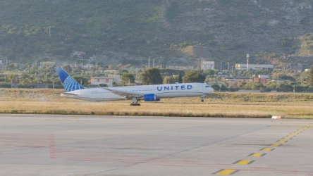https://www.tp24.it/immagini_articoli/17-05-2026/palermo-new-york-united-prolunga-il-volo-diretto-fino-a-dicembre-250.jpg