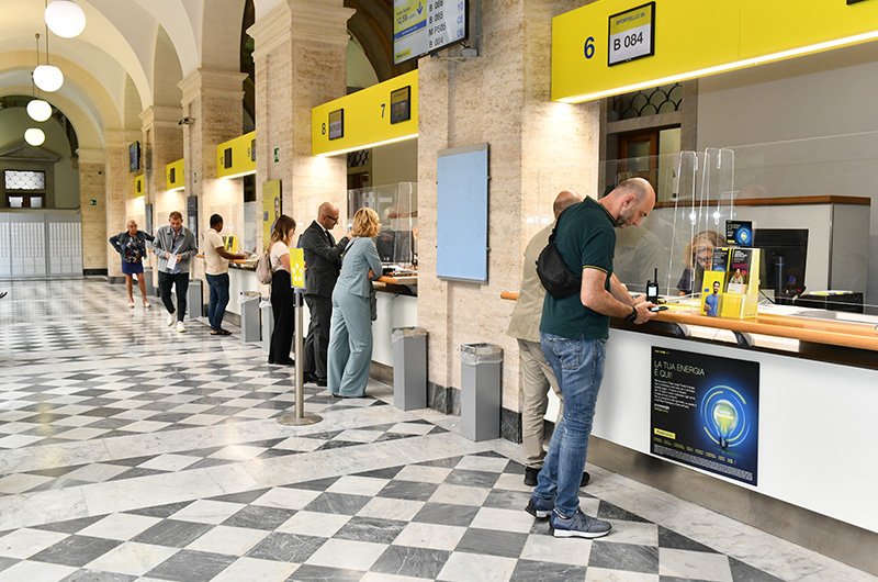 https://www.tp24.it/immagini_articoli/17-06-2026/1781688839-0-dal-3-agosto-la-carta-d-identita-cartacea-non-sara-piu-valida-alla-posta.jpg