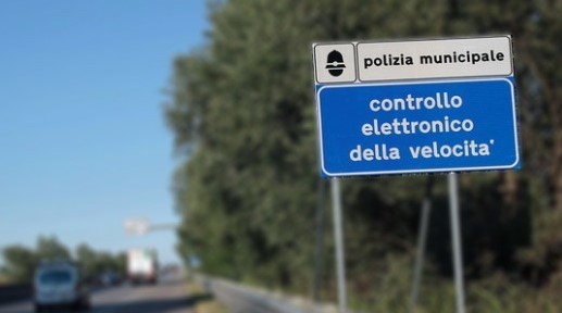 https://www.tp24.it/immagini_articoli/17-07-2025/1752743964-0-lo-chiamano-matteo-messina-denaro-l-autovelox-piu-invisibile-d-italia.jpg