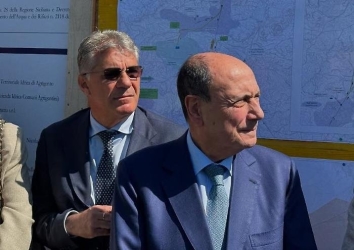 https://www.tp24.it/immagini_articoli/17-07-2026/arresto-di-riccardo-gallo-afflitto-schifani-riferisca-sulla-questione-morale-250.jpg