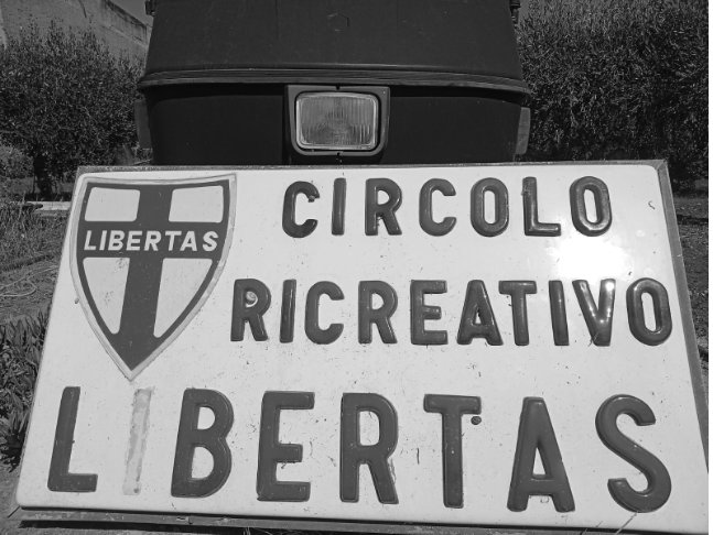 https://www.tp24.it/immagini_articoli/17-08-2026/1786955960-0-al-bar-di-marsala-dove-la-dc-non-e-mai-finita-il-mica-l-uno-e-l-eterna-sicilia.jpg