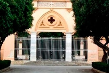 https://www.tp24.it/immagini_articoli/17-08-2026/marsala-oggi-il-cimitero-e-chiuso-per-lavori-di-pulizia-domani-accessi-limitati-250.jpg