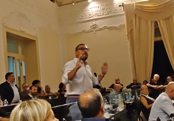 https://www.tp24.it/immagini_articoli/17-09-2026/decadenza-patti-amo-trapani-attacca-si-cerca-il-colpevole-per-nascondere-il-franco-tiratore-250.jpg