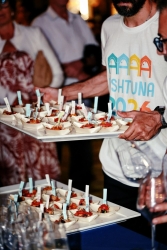 https://www.tp24.it/immagini_articoli/17-09-2026/fishtuna-2026-favignana-fa-il-pieno-di-pubblico-250.jpg
