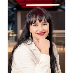 https://www.tp24.it/immagini_articoli/17-10-2026/rosita-manuguerra-la-scrittrice-di-favignana-conquista-il-premio-per-la-cultura-mediterranea-250.jpg