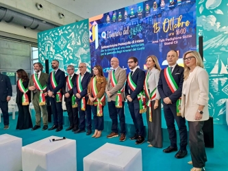 https://www.tp24.it/immagini_articoli/17-10-2026/ttg-di-rimini-la-sicilia-guarda-al-2027-dodici-comuni-del-trapanese-insieme-per-gli-itinerari-del-gusto-250.jpg