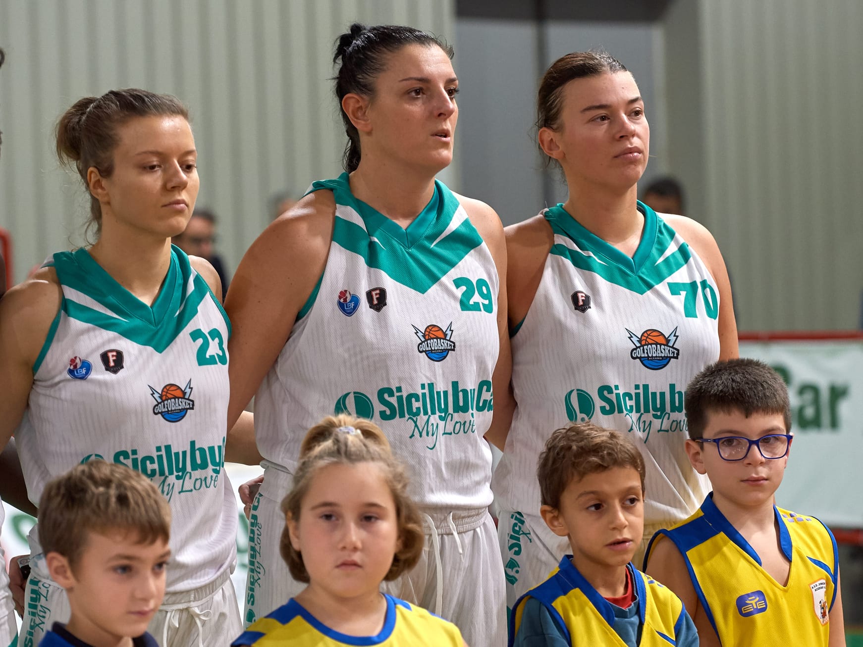 https://www.tp24.it/immagini_articoli/17-12-2025/1765965264-0-basket-femminile-stasera-basket-alcamo-a-bolzano-con-uno-sguardo-alla-classifica.jpg