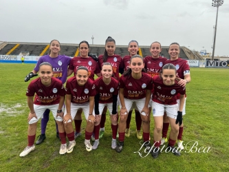https://www.tp24.it/immagini_articoli/18-03-2026/calcio-femminile-altra-sconfitta-per-il-marsala-ma-tutto-non-e-ancora-perduto-in-serie-c-250.jpg