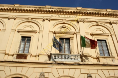 https://www.tp24.it/immagini_articoli/18-03-2026/trapani-si-insediano-i-quattro-garanti-per-detenuti-anziani-e-minori-250.jpg