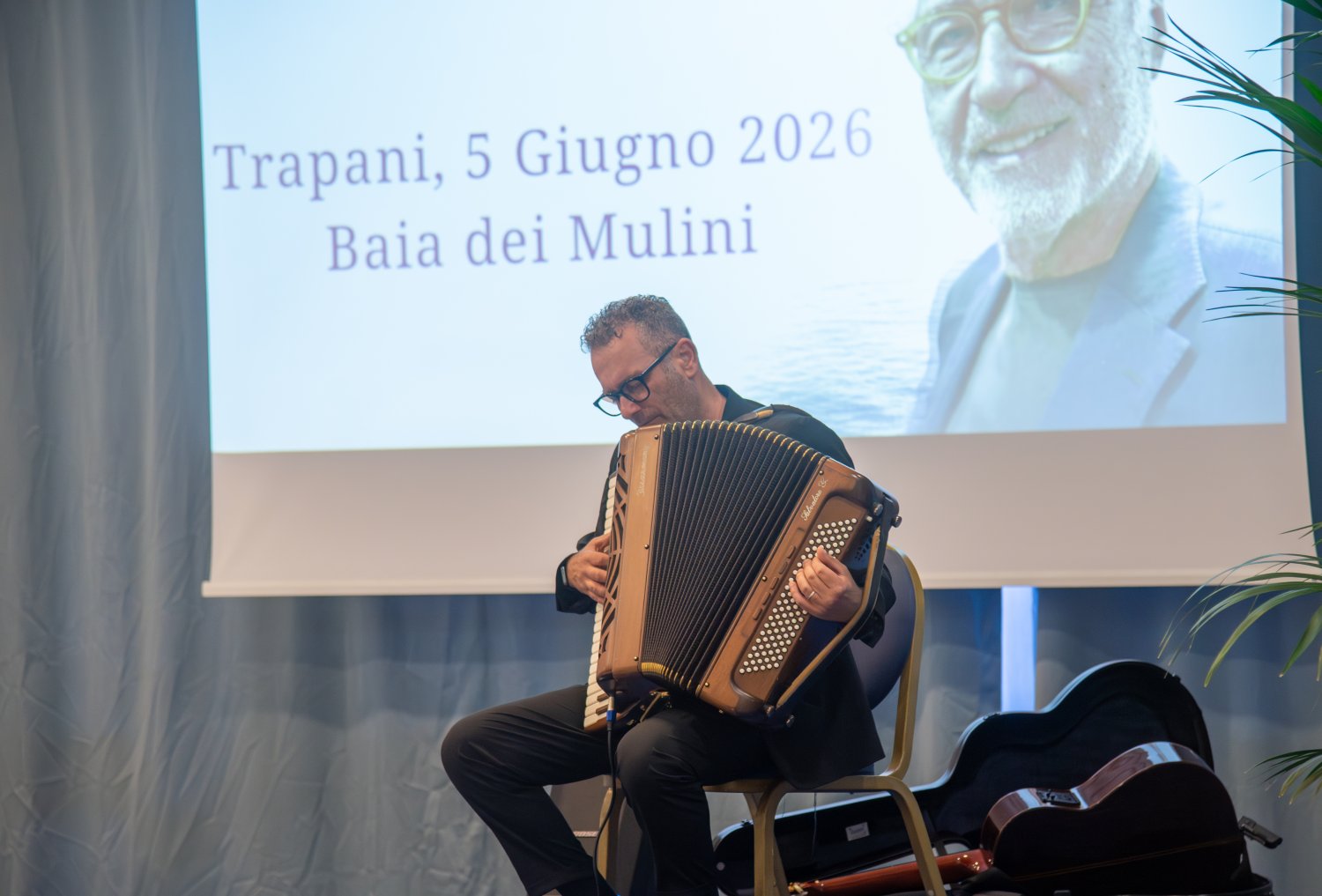 https://www.tp24.it/immagini_articoli/18-06-2026/1781777724-0-andrea-bulgarella-il-ricordo-un-anno-dopo-una-storia-che-continua.jpg