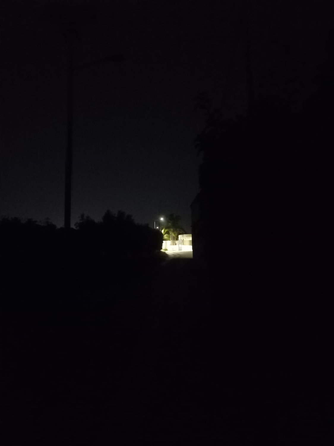 https://www.tp24.it/immagini_articoli/18-08-2026/1787053168-0-marsala-la-strada-tra-via-mazara-e-via-bue-morto-illuminata-dopo-anni-solo-a-meta.jpg