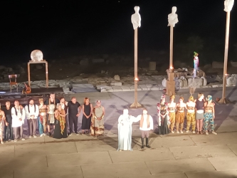 https://www.tp24.it/immagini_articoli/18-08-2026/le-supplici-di-eschilo-a-segesta-la-democrazia-antica-parla-ancora-alla-sicilia-250.jpg