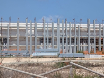 https://www.tp24.it/immagini_articoli/18-08-2026/marsala-l-anfiteatro-della-salinella-e-la-misura-perduta-per-una-tegola-mille-regole-qui-nessun-dibattito-250.jpg