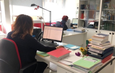 https://www.tp24.it/immagini_articoli/18-08-2026/scuola-in-sicilia-207-posti-ata-in-meno-i-sindacati-chiedono-un-confronto-urgente-250.jpg