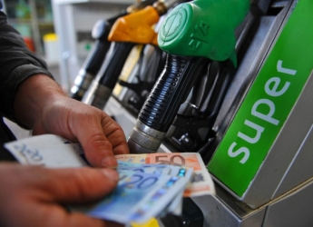 https://www.tp24.it/immagini_articoli/18-09-2026/caro-carburante-la-sicilia-soffoca-trasportatori-pronti-al-blocco-250.jpg