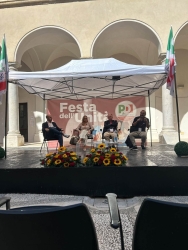 https://www.tp24.it/immagini_articoli/18-10-2026/il-pd-trapanese-e-la-festa-dell-unita-tante-correnti-pochi-cittadini-250.jpg