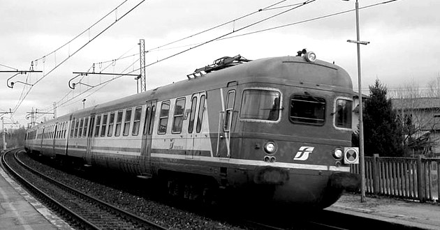 https://www.tp24.it/immagini_articoli/18-12-2025/1766048676-0-treni-la-ferrovia-palermo-trapani-e-tra-le-peggiori-d-italia.jpg