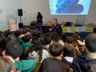 https://www.tp24.it/immagini_articoli/19-02-2026/alcamo-la-polizia-incontra-gli-studenti-per-il-safer-internet-day-250.jpg