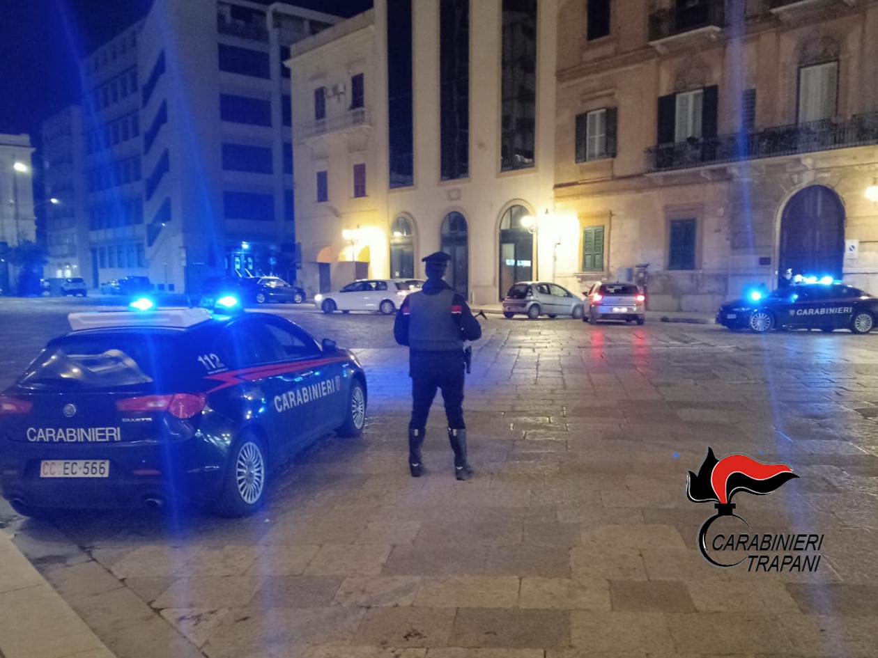 https://www.tp24.it/immagini_articoli/19-05-2025/1747651211-0-controlli-nel-centro-storico-di-trapani-multe-e-denunce.jpg